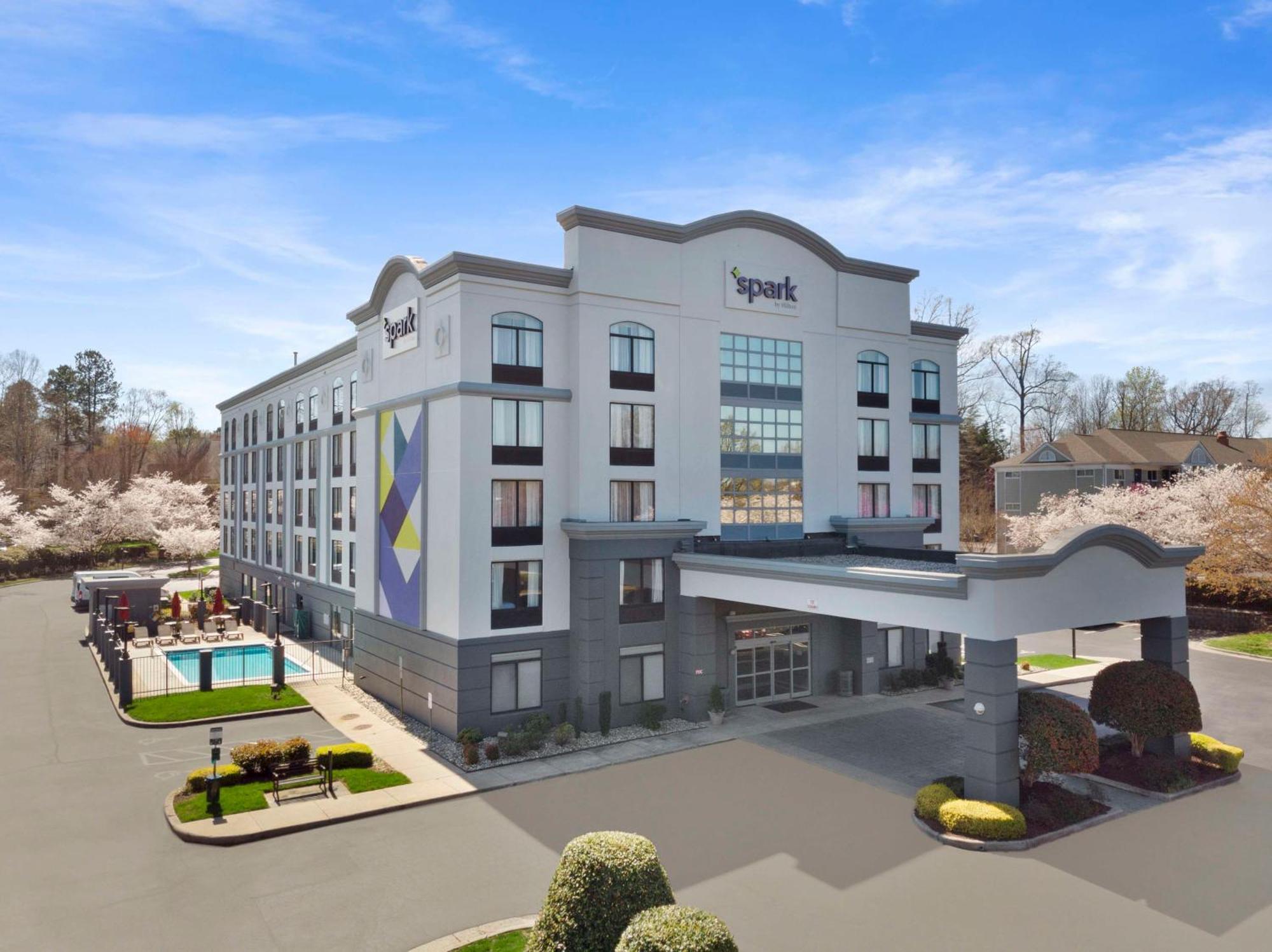 Hotel Spark By Hilton 3*
