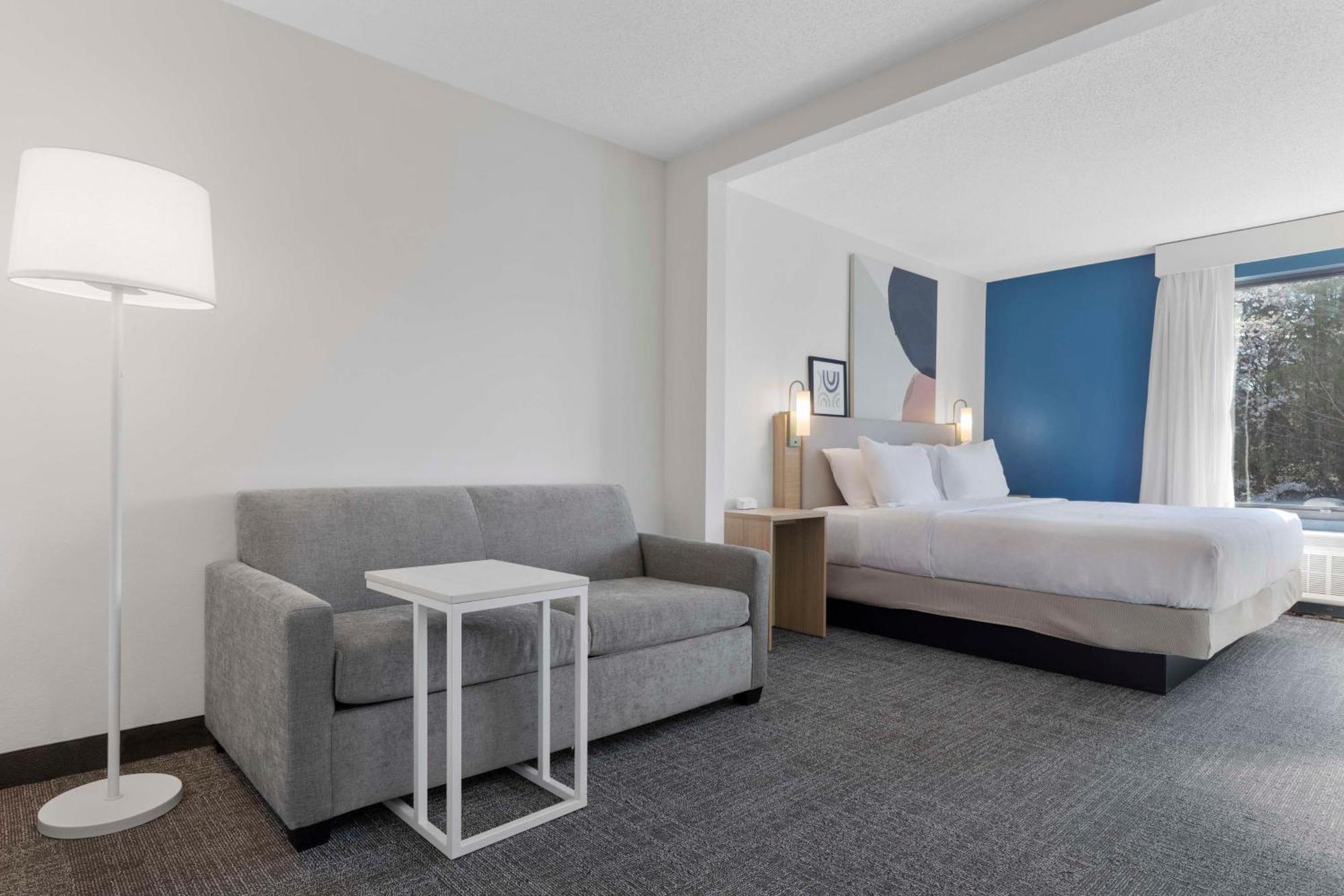 Spark By Hilton Greensboro